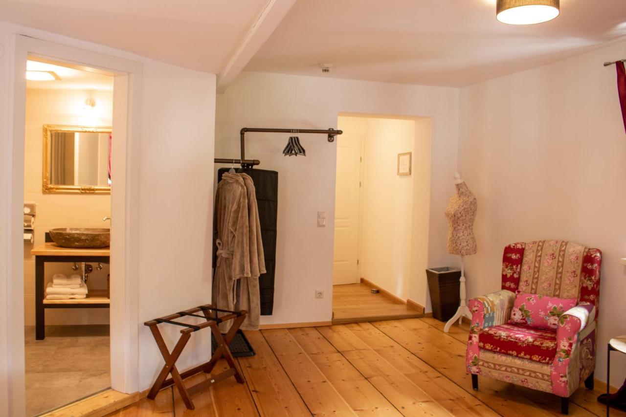 Fenix Hall Boutique 2*